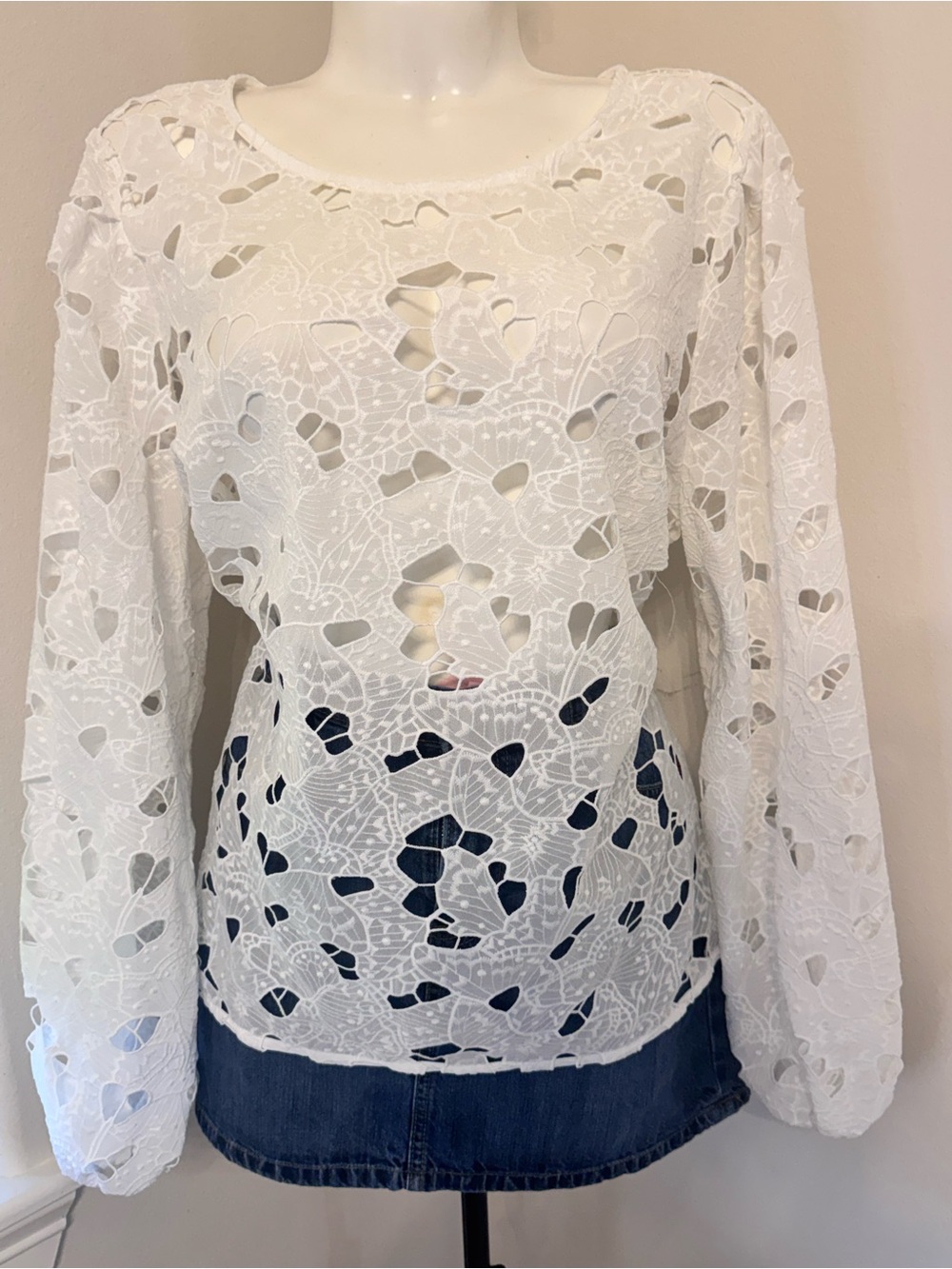 White House Black Market White Lace Cutout Long-Sleeve Blouse